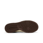 Nike Dunk Low Cacao Wow (W) – zadní pohled | Purekickz