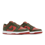 Nike Dunk Low 'Cargo Khaki Mystic Red' – lifestyle foto | Purekickz