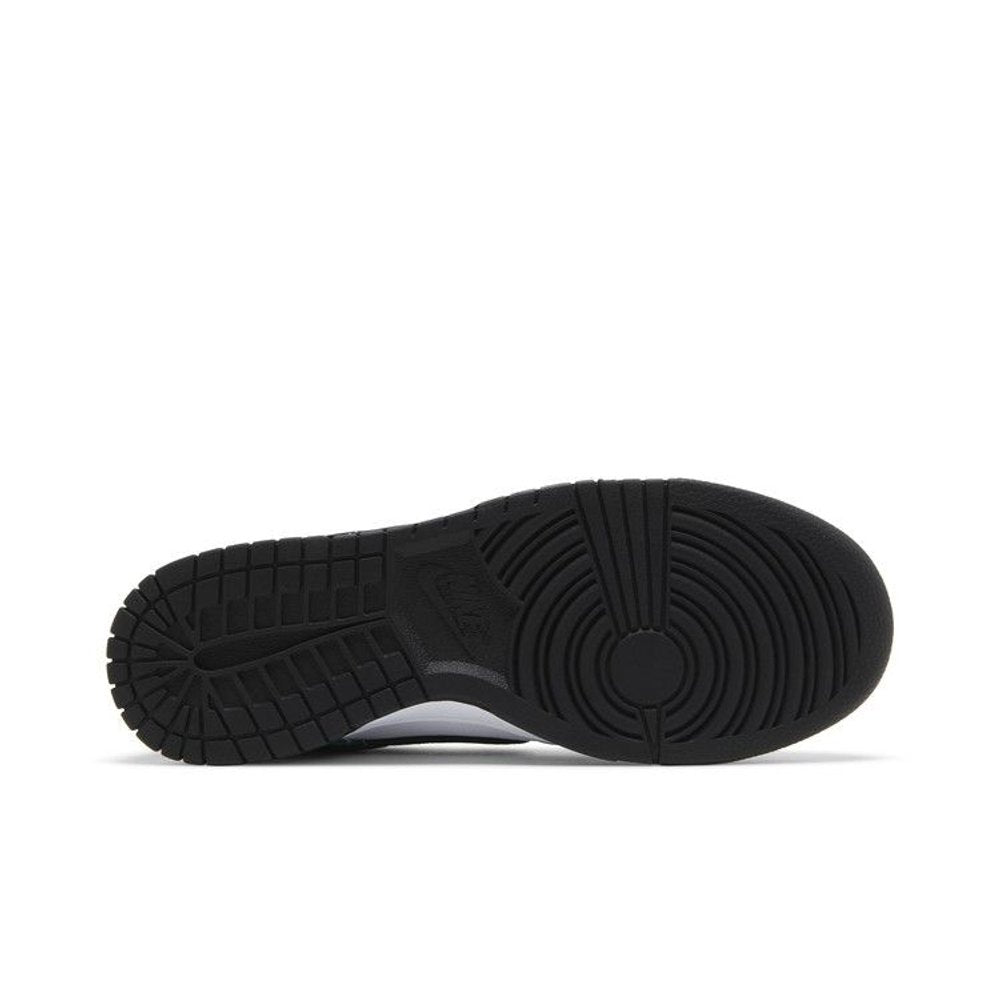 Nike Dunk Low Celtics – zadní pohled | Purekickz