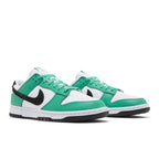 Nike Dunk Low Celtics – lifestyle foto | Purekickz