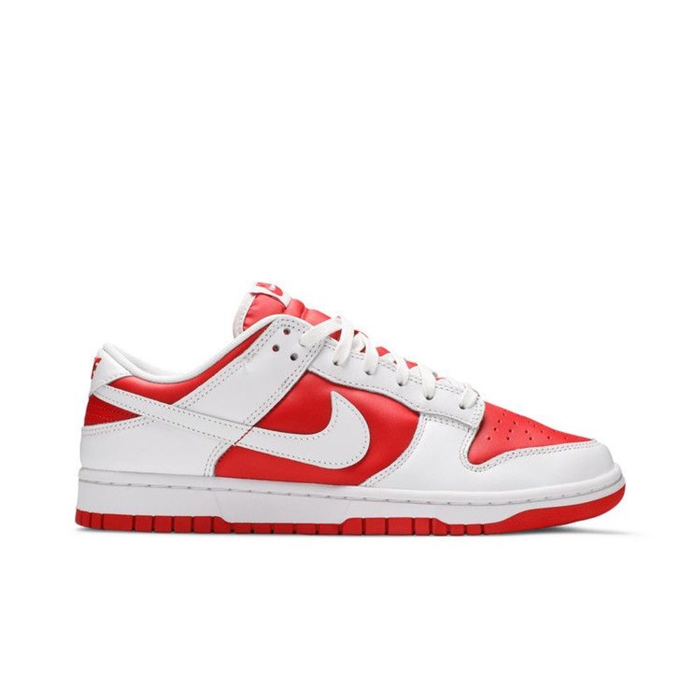 Nike Dunk Low Championship Red – boční pohled | Purekickz