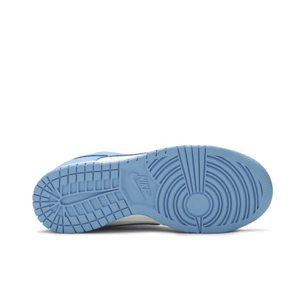 Nike Dunk Low Coast (W) – zadní pohled | Purekickz