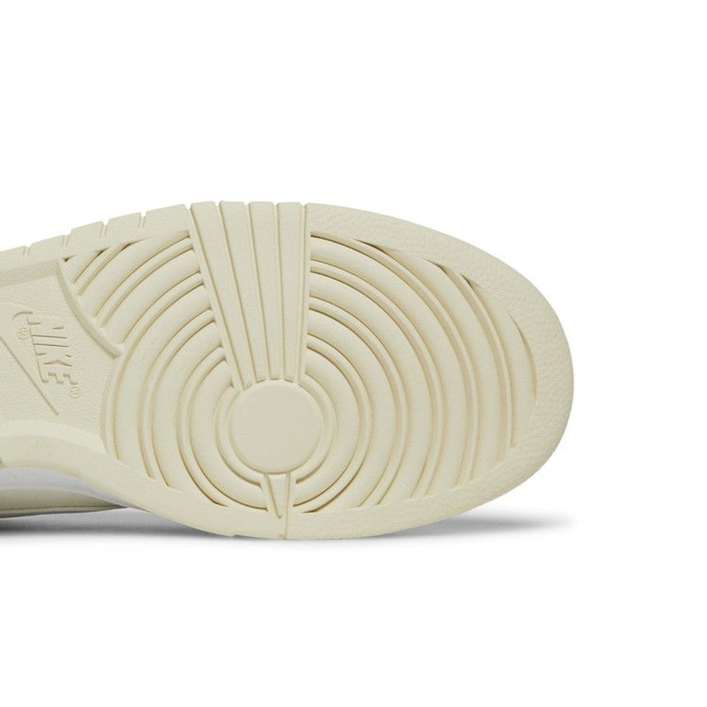 Nike Dunk Low Coconut Milk – pohled shora | Purekickz