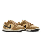 Nike Dunk Low Dark Driftwood (W) – lifestyle foto | Purekickz