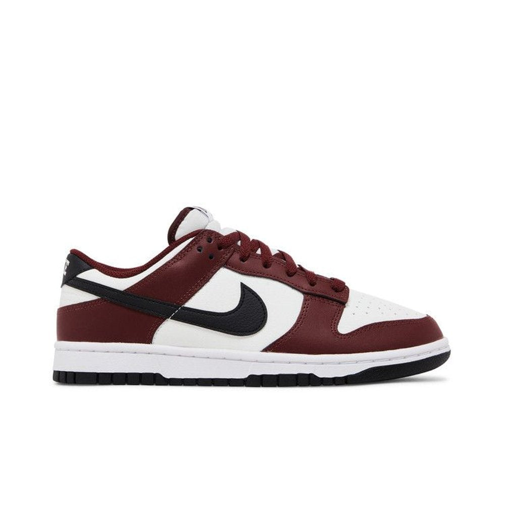 Nike Dunk Low Dark Team Red Black – boční pohled | Purekickz
