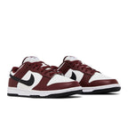 Nike Dunk Low Dark Team Red Black – lifestyle foto | Purekickz