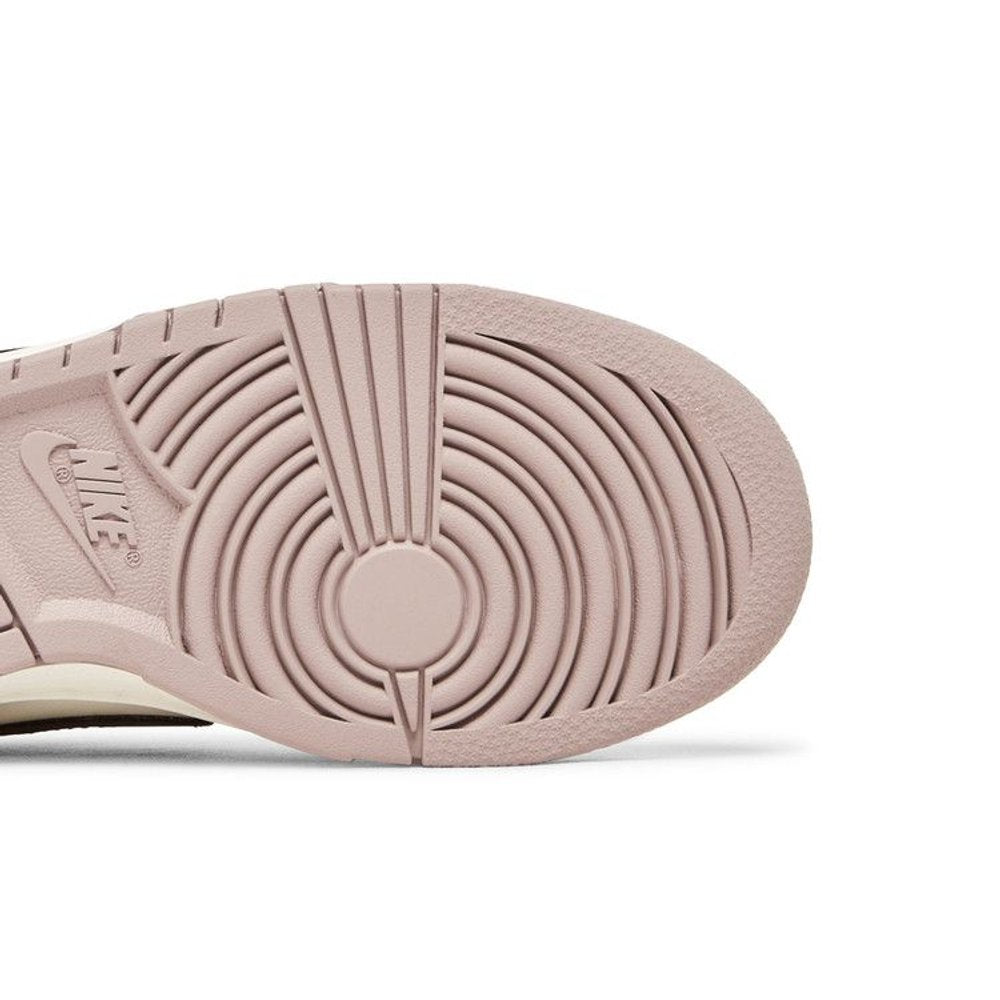 Nike Dunk Low Diffused Taupe – pohled shora | Purekickz