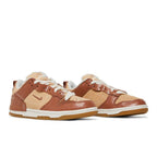 Nike Dunk Low Disrupt 2 SE Mineral Clay (W) – lifestyle foto | Purekickz
