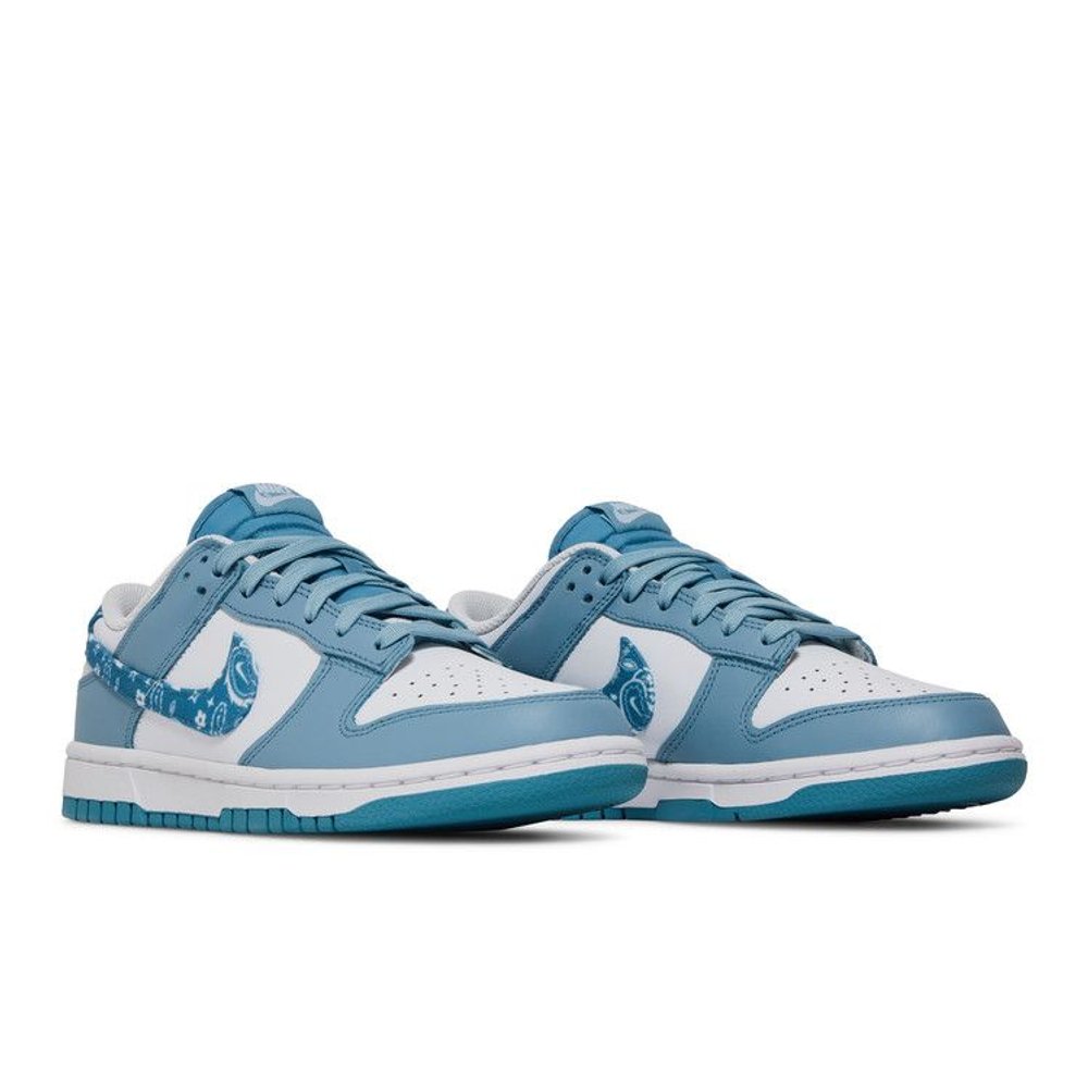 Nike Dunk Low Essential Paisley Pack Worn Blue (W) – lifestyle foto | Purekickz