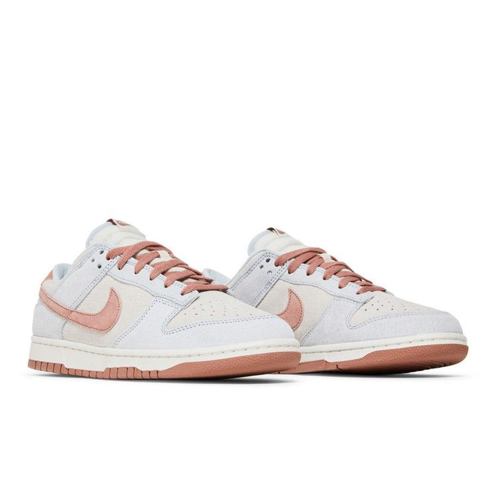 Nike Dunk Low Fossil Rose – lifestyle foto | Purekickz