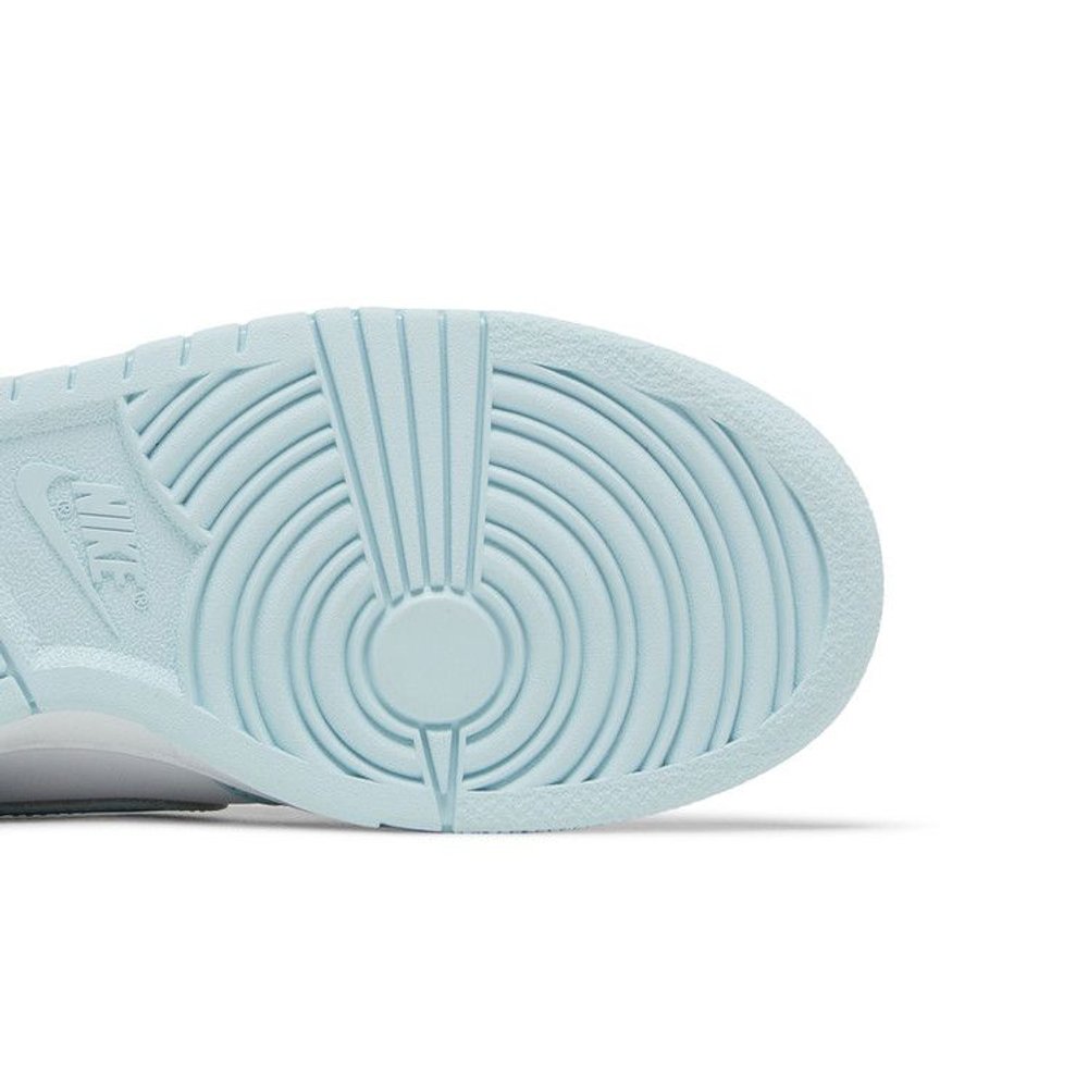 Nike Dunk Low Glacier Blue (GS) – pohled shora | Purekickz
