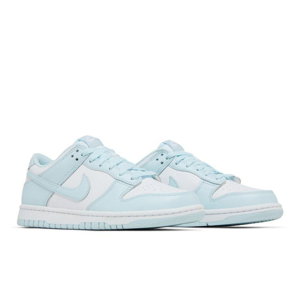 Nike Dunk Low Glacier Blue (GS) – lifestyle foto | Purekickz