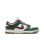Nike Dunk Low Gorge Green Team Red – boční pohled | Purekickz