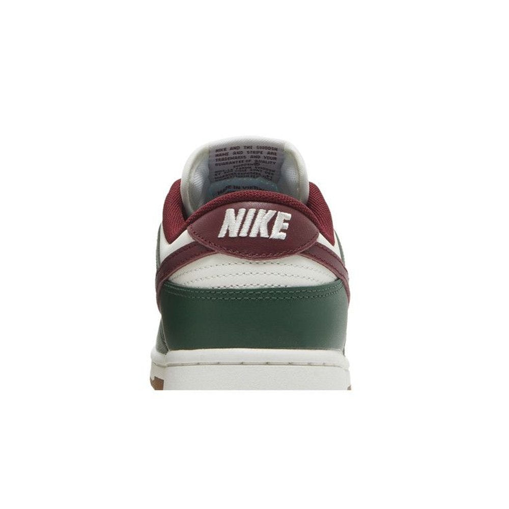 Nike Dunk Low Gorge Green Team Red – detail materiálu | Purekickz