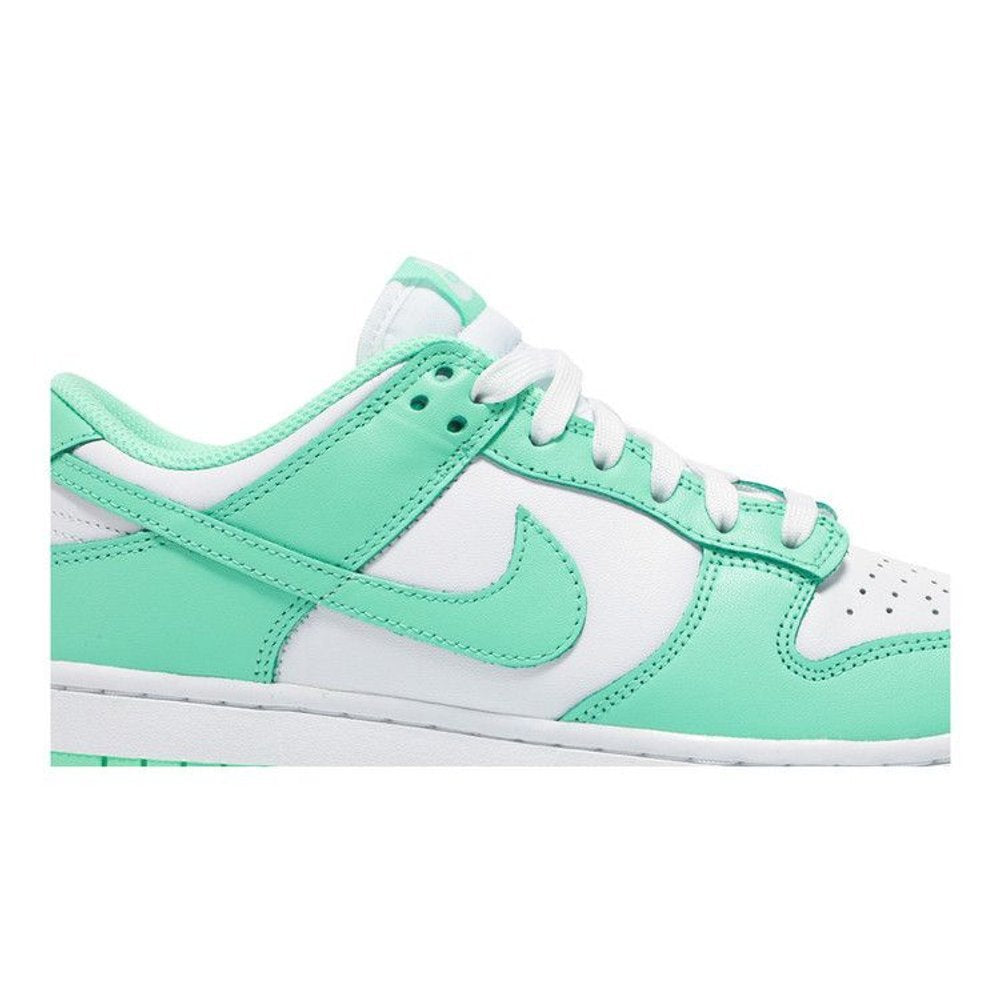 Nike Dunk Low Green Glow – detail | Purekickz