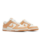 Nike Dunk Low Harvest Moon (W) – lifestyle foto | Purekickz