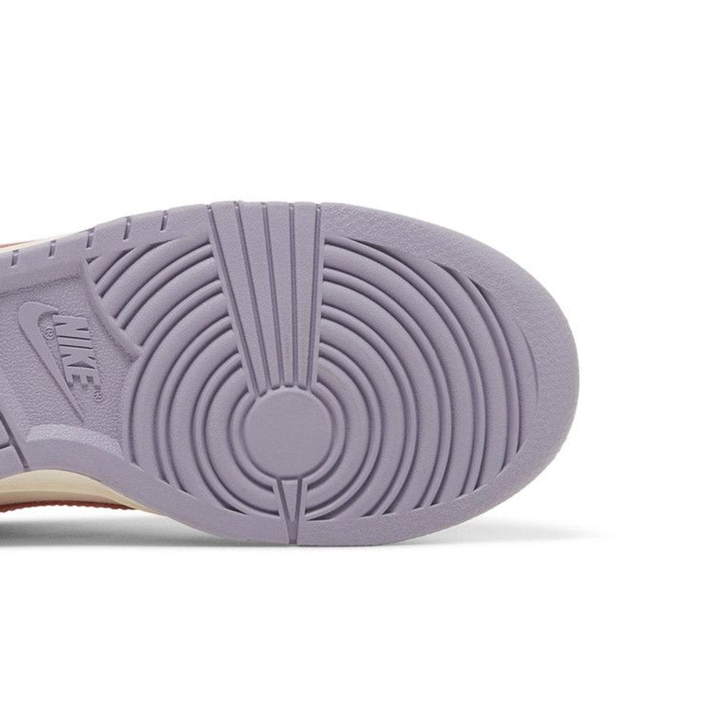 Nike Dunk Low Indigo Haze (W) – pohled shora | Purekickz