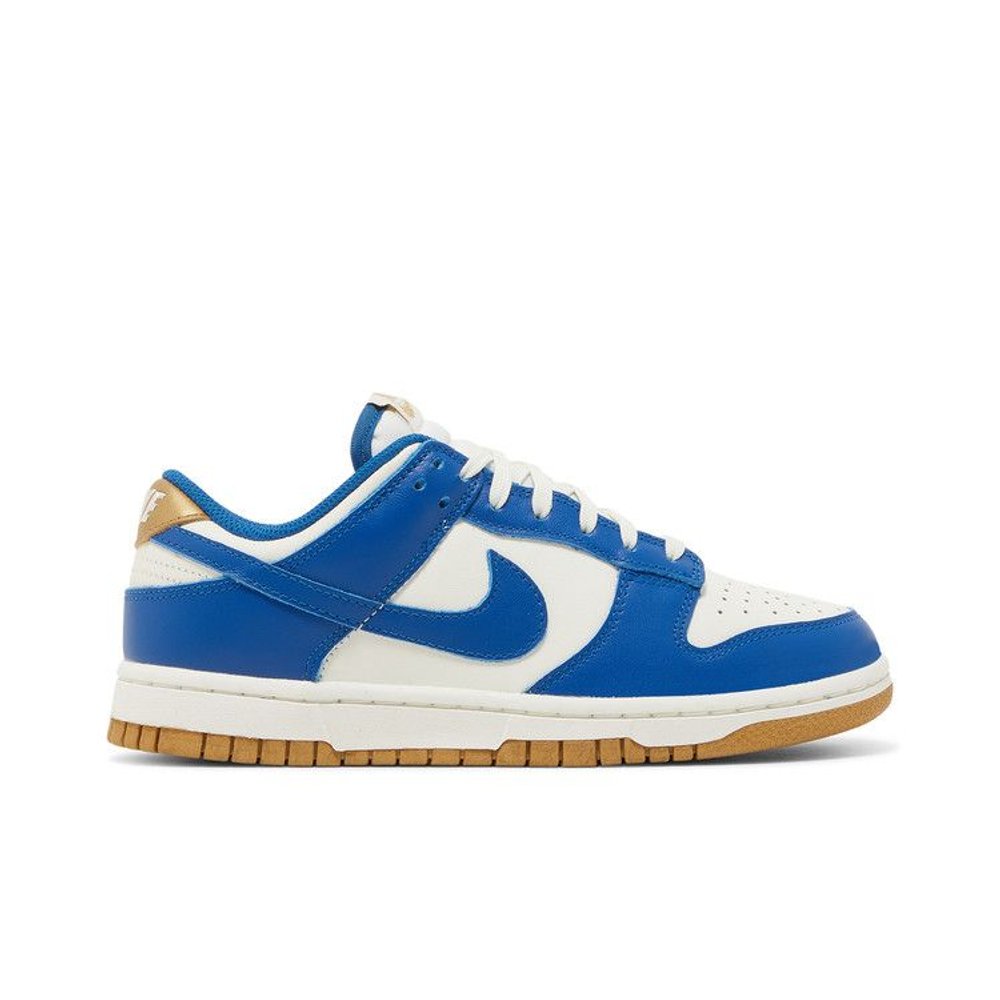 Nike Dunk Low Kansas City Royals (W) – boční pohled | Purekickz