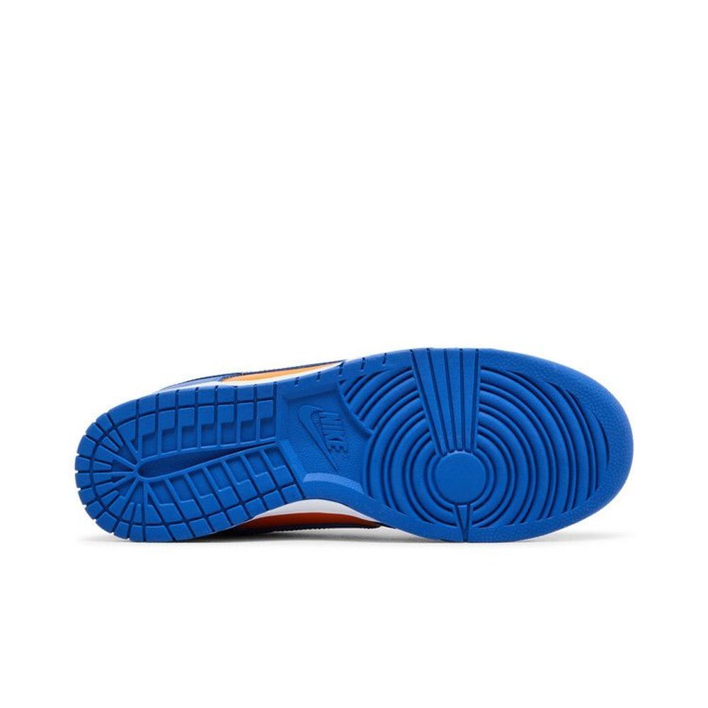 Nike Dunk Low Knicks – zadní pohled | Purekickz