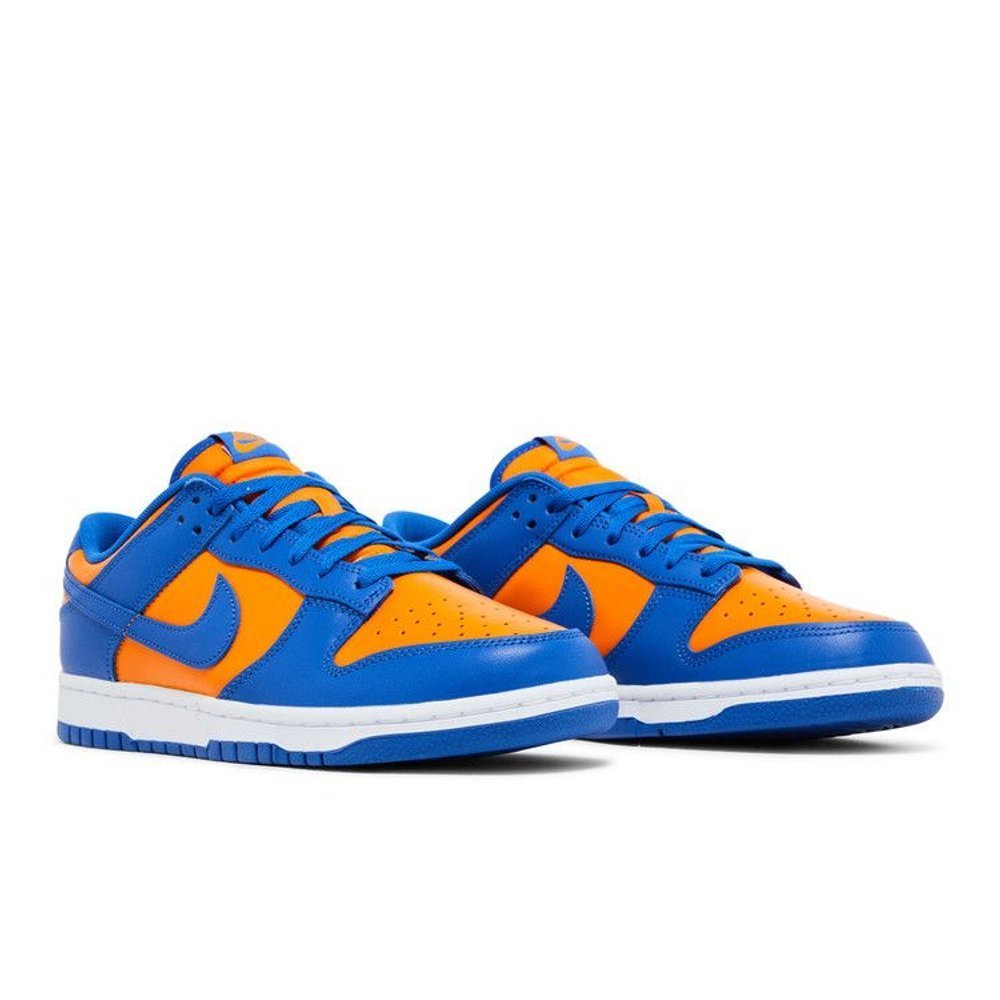 Nike Dunk Low Knicks – lifestyle foto | Purekickz