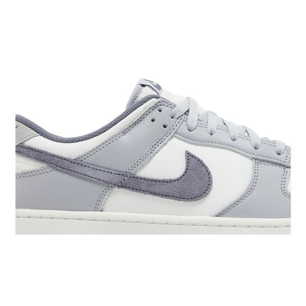 Nike Dunk Low Light Carbon – detail | Purekickz