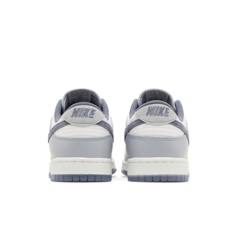 Nike Dunk Low Light Carbon