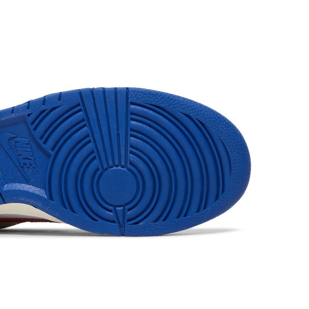 Nike Dunk Low Light Iron Ore Red Blue – pohled shora | Purekickz