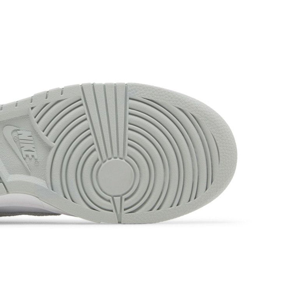 Nike Dunk Low Light Silver Corduroy (W) – pohled shora | Purekickz