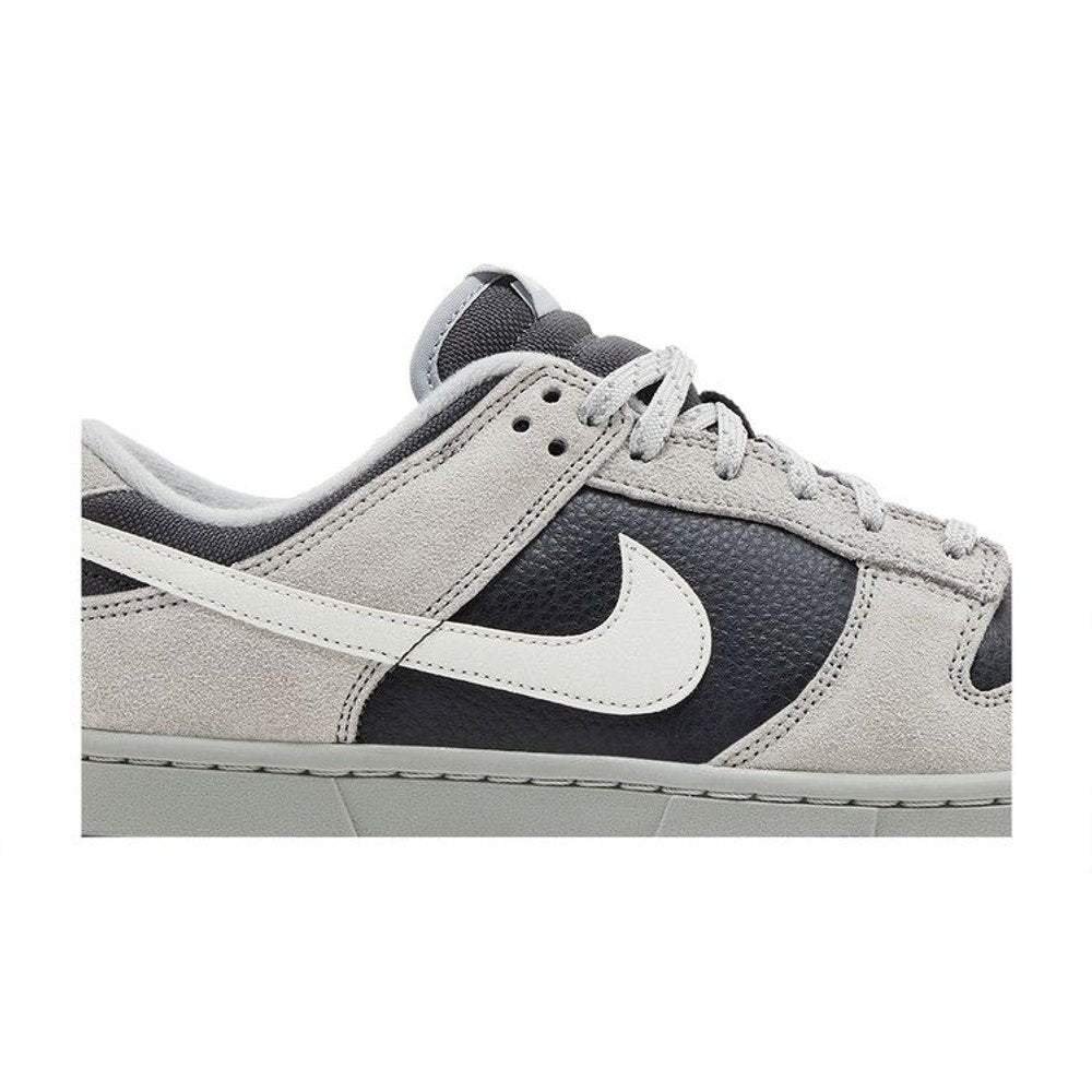 Nike Dunk Low Light Smoke Grey Anthracite – detail | Purekickz