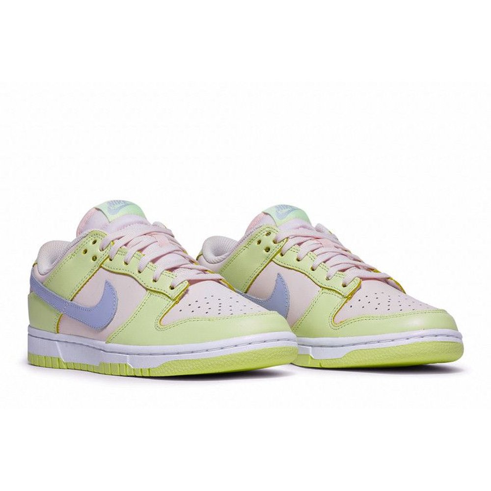 Nike Dunk Low Lime Ice (W) – lifestyle foto | Purekickz