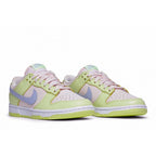 Nike Dunk Low Lime Ice (W) – lifestyle foto | Purekickz