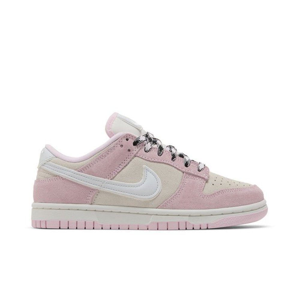 Nike Dunk Low LX Pink Foam – boční pohled | Purekickz