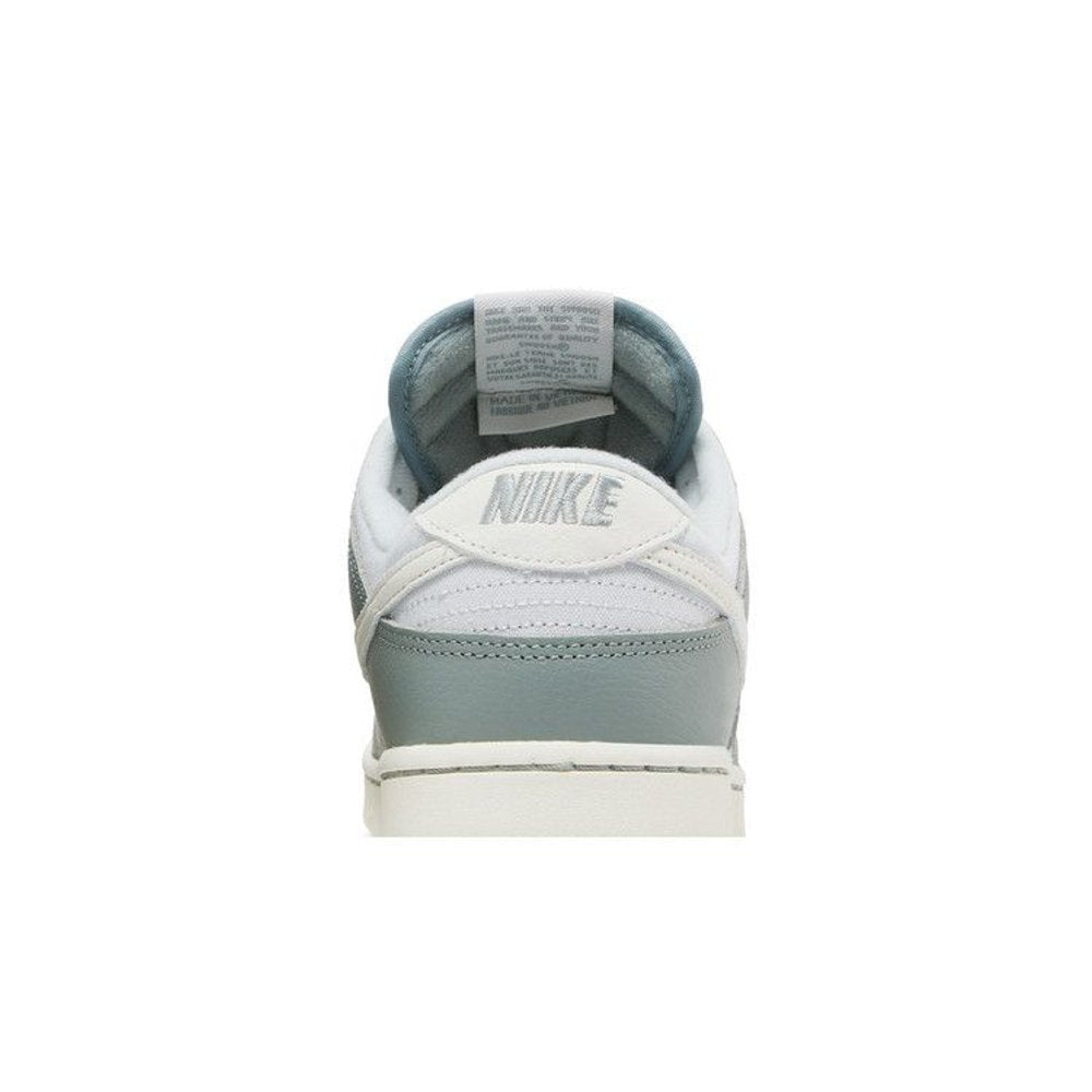 Nike Dunk Low Mica Green – detail materiálu | Purekickz