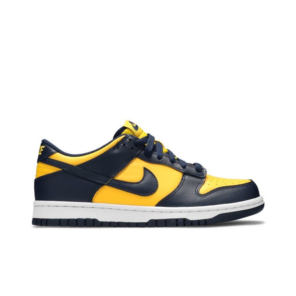 Nike Dunk Low Michigan (2021/2024) (GS) – boční pohled | Purekickz