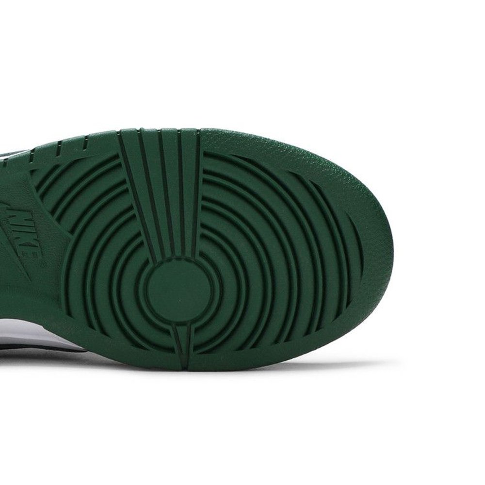 Nike Dunk Low Michigan State – pohled shora | Purekickz
