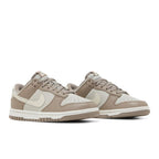 Nike Dunk Low Moon Fossil – lifestyle foto | Purekickz