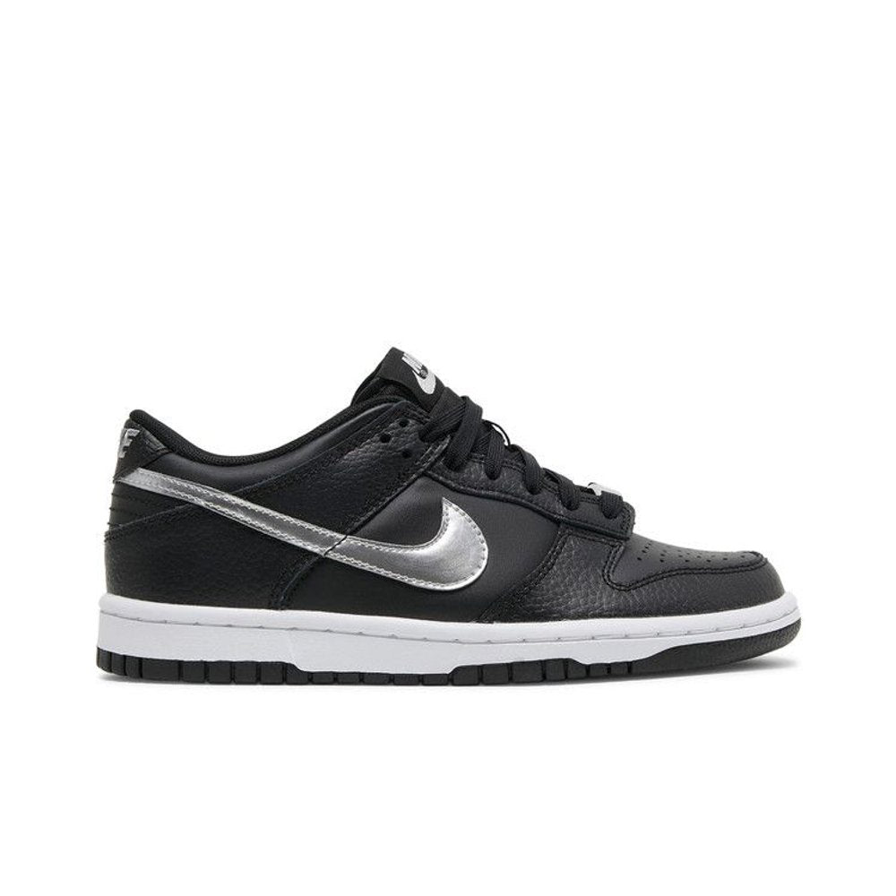 Nike Dunk Low NBA 75th Anniversary Spurs (GS) – boční pohled | Purekickz