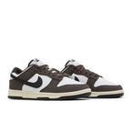 Nike Dunk Low Next Nature Baroque Brown – lifestyle foto | Purekickz
