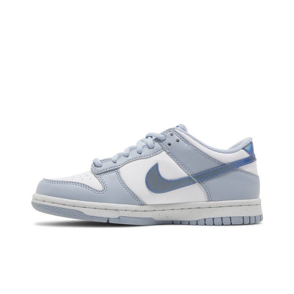 Nike Dunk Low Next Nature Blue Whisper Iridescent (GS) – hlavní pohled | Purekickz