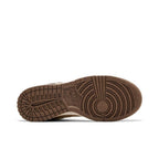 Nike Dunk Low Next Nature Mink Brown Sesame – zadní pohled | Purekickz