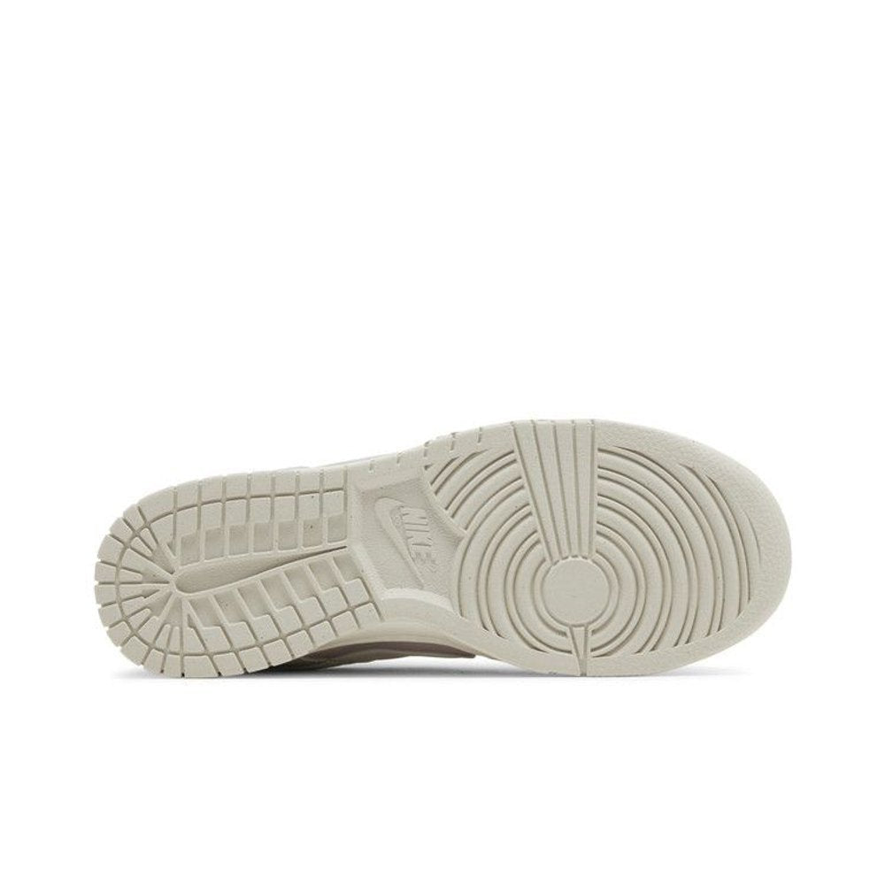 Nike Dunk Low Next Nature Platinum Violet – zadní pohled | Purekickz
