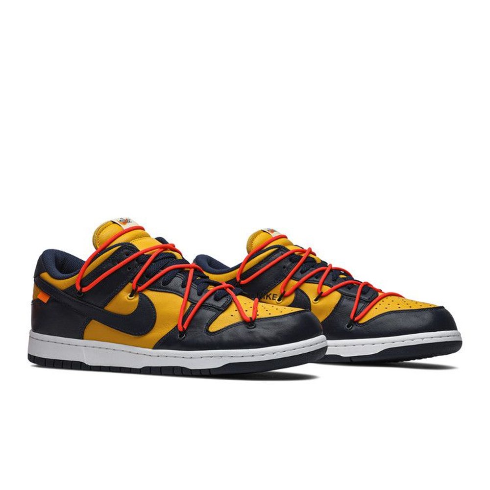 Nike Dunk Low Off-White University Gold – lifestyle foto | Purekickz