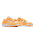 Nike Dunk Low Peach Cream (Women's) – lifestyle foto | Purekickz