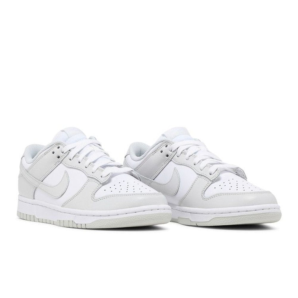Nike Dunk Low Photon Dust – lifestyle foto | Purekickz