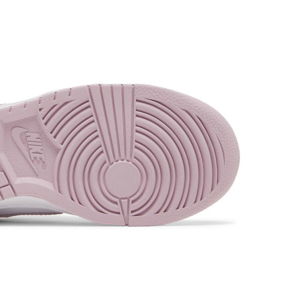 Nike Dunk Low Pink Corduroy – pohled shora | Purekickz