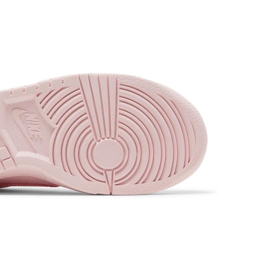 Nike Dunk Low Prism Pink (GS) – pohled shora | Purekickz