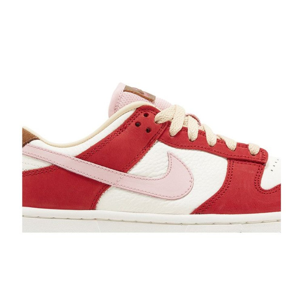 Nike Dunk Low PRM Bacon – detail | Purekickz