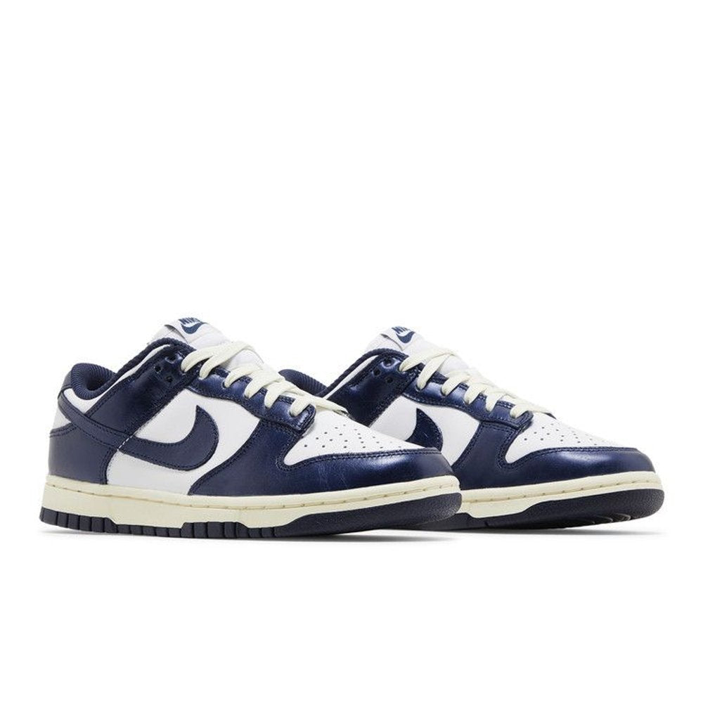 Nike Dunk Low PRM Vintage Navy (Women's) – lifestyle foto | Purekickz