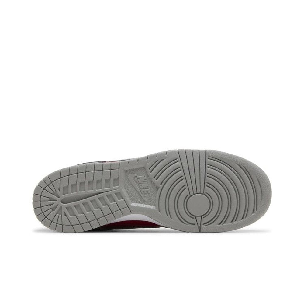 Nike Dunk Low QS CO.JP Reverse Ultraman (2024) – zadní pohled | Purekickz