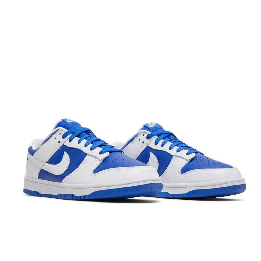 Nike Dunk Low Racer Blue White – lifestyle foto | Purekickz